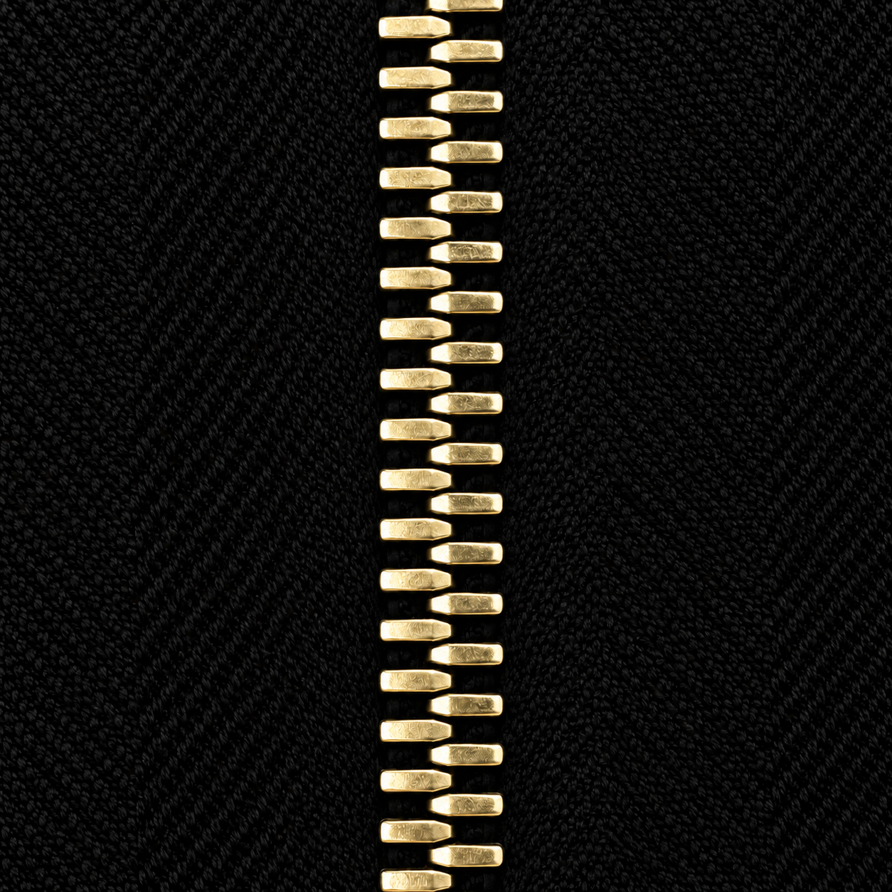 LIGHT GOLD